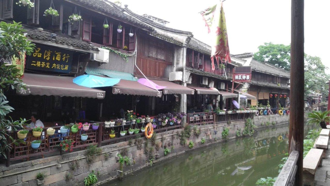 爱丽丝和闺蜜